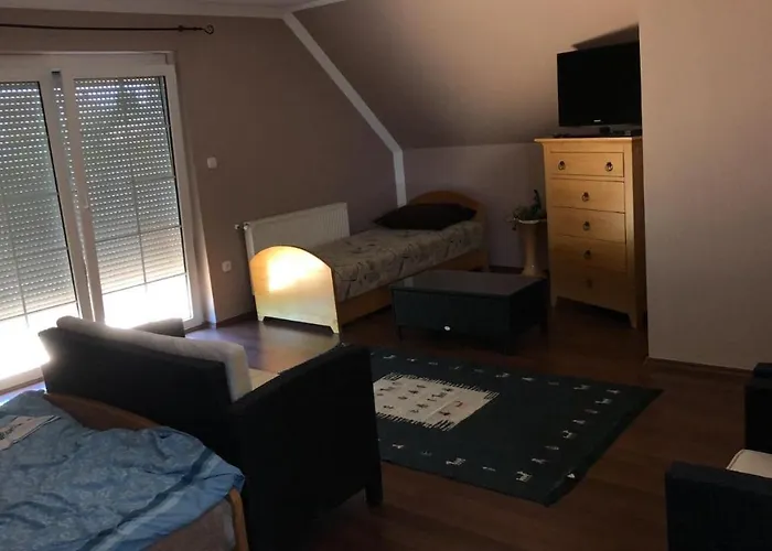 בית נופש Pelso Vendeghaz *